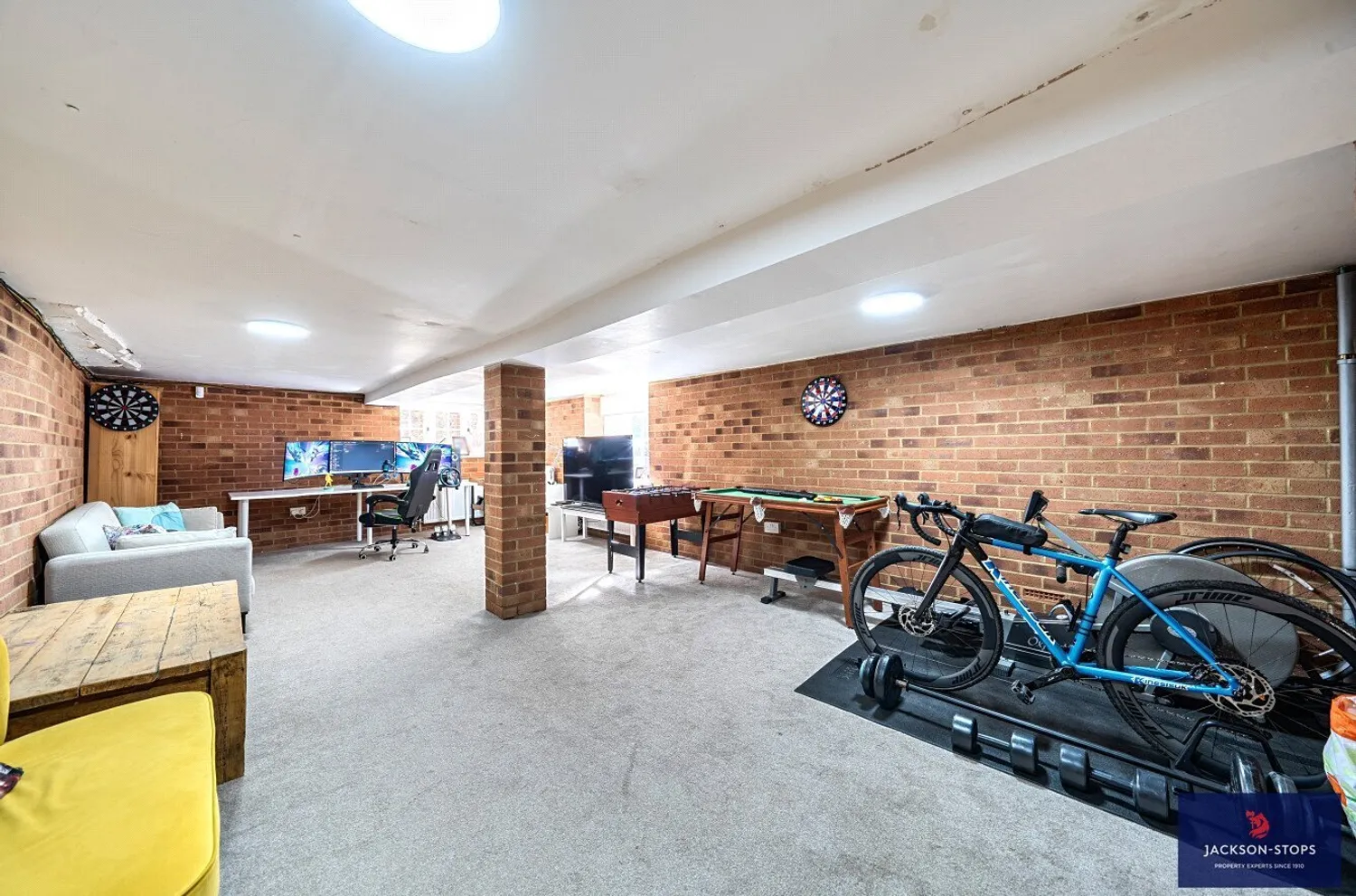 Watling Street, Little Brickhill, MK17 photo 8