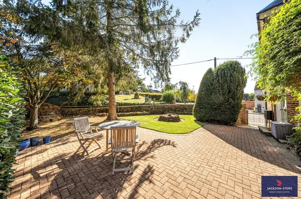 Watling Street, Little Brickhill, MK17 photo 22