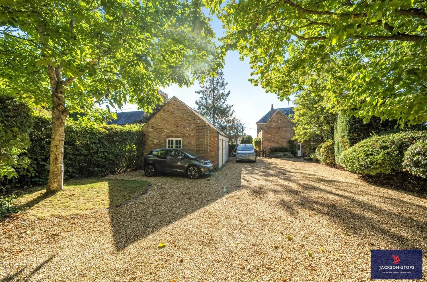 Watling Street, Little Brickhill, MK17 photo 23
