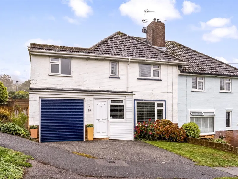 Property thumbnail 2 out of 3