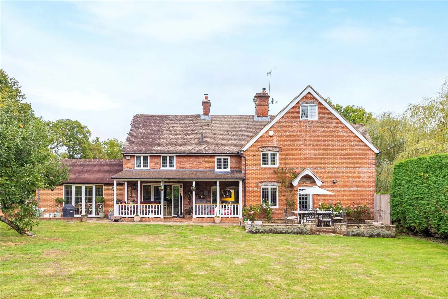 High Street Green, Chiddingfold, GU8 photo 6