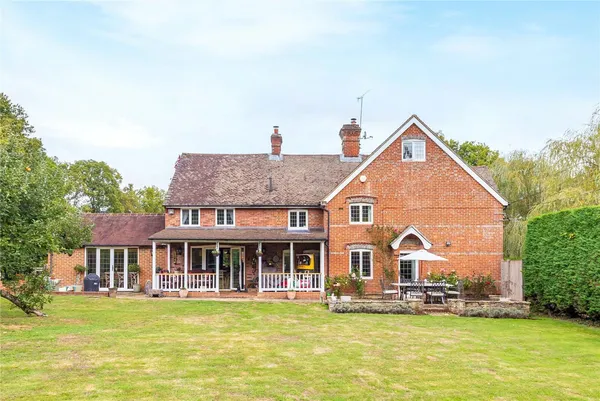 High Street Green, Chiddingfold, GU8 photo 6