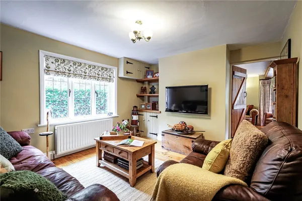 High Street Green, Chiddingfold, GU8 photo 7