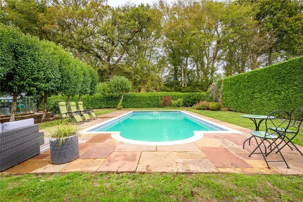 High Street Green, Chiddingfold, GU8 photo 10