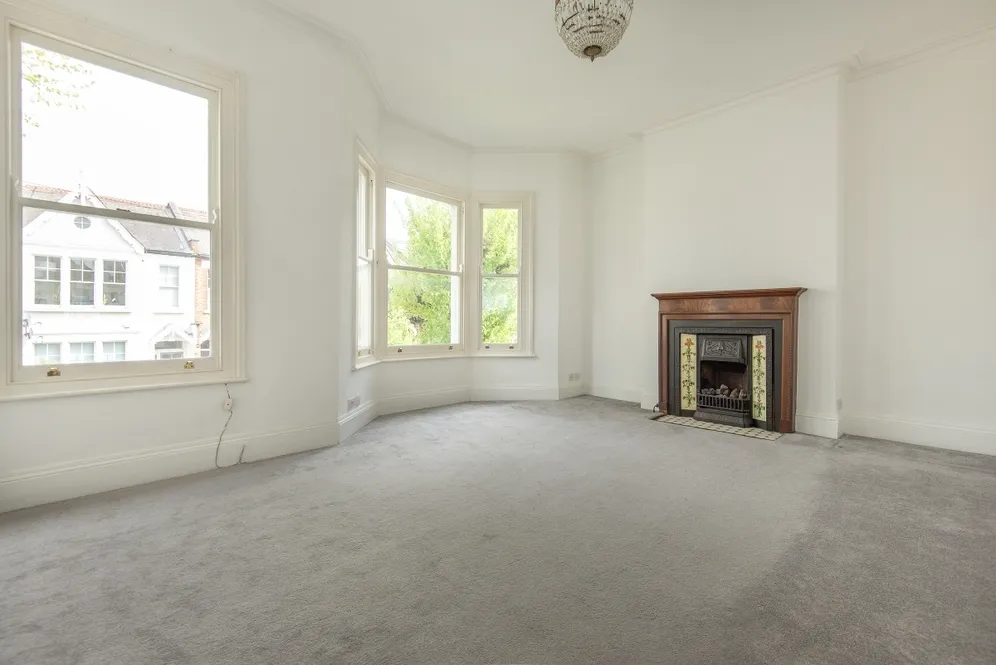 Crescent Lane London SW4 photo 3