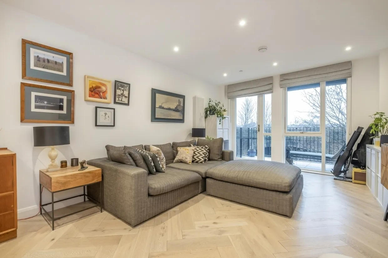 7 Garratt Apartments photo 1