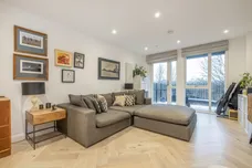 7 Garratt Apartments photo 1