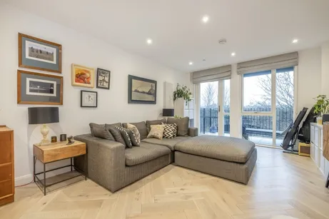 7 Garratt Apartments