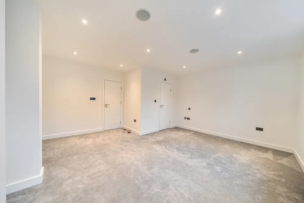Chipperfield, Kings Langley WD4 photo 6