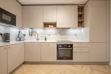 7 Garratt Apartments photo 4