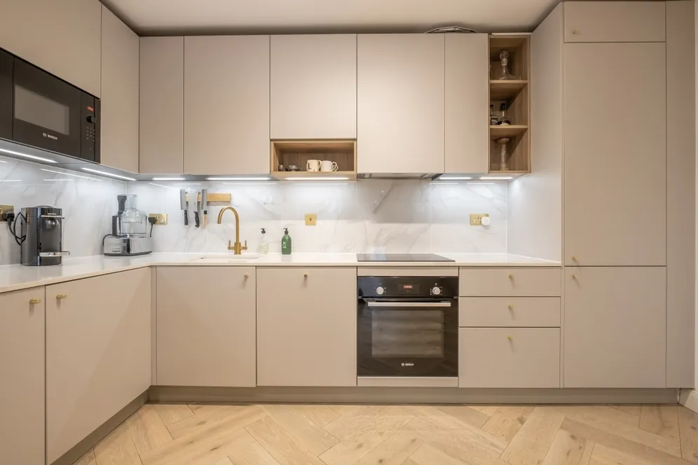 7 Garratt Apartments photo 4