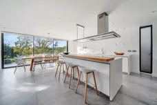 Oakhill, Esher KT10 photo 5