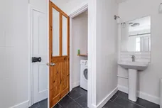 Atheldene Road London SW18 photo 5