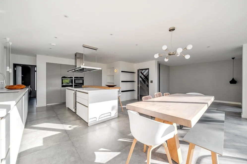 Oakhill, Esher KT10 photo 6