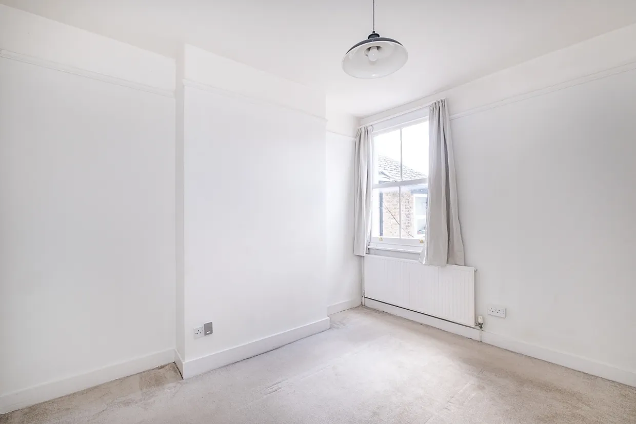 Atheldene Road London SW18 photo 7