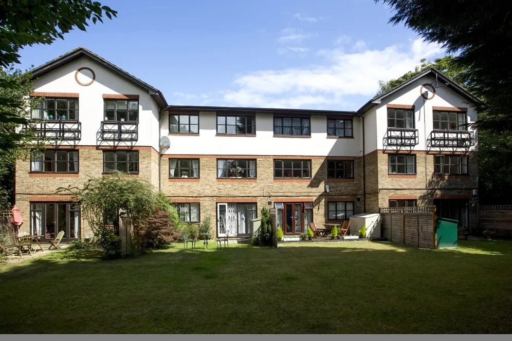 Parkside, SW19 photo 8