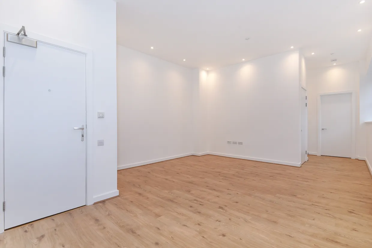 Whippendell Road, Watford, WD18 photo 7