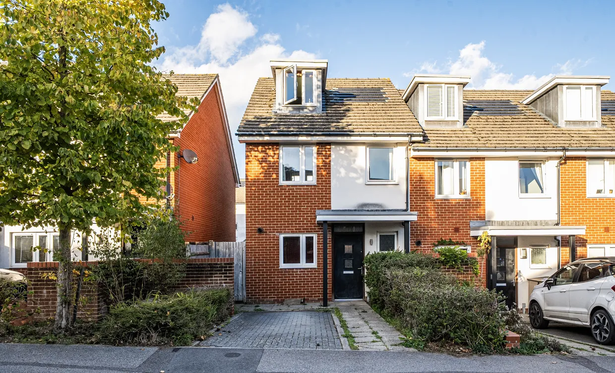 Hanbury Lane, Haywards Heath, RH16 photo 1