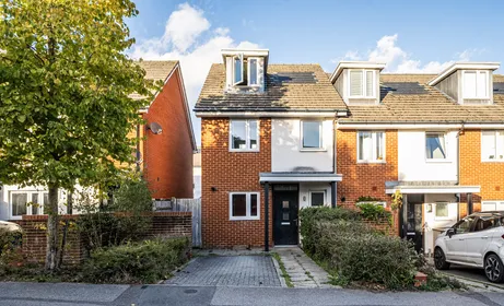 Hanbury Lane, Haywards Heath, RH16