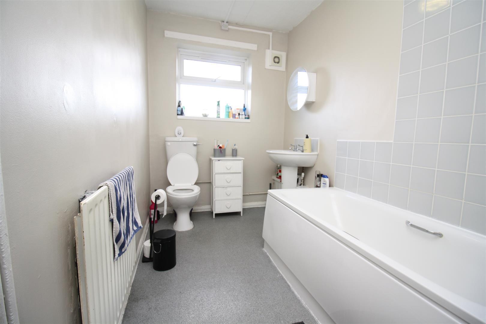 St. Marys Avenue, Bletchley, Milton Keynes Image 12