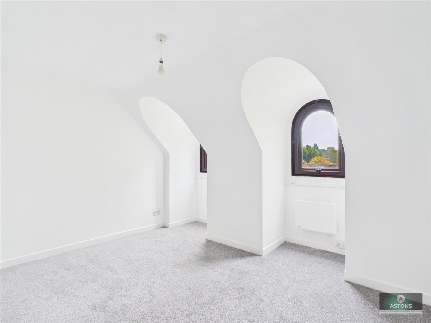 Parish House, Southgate Image 3