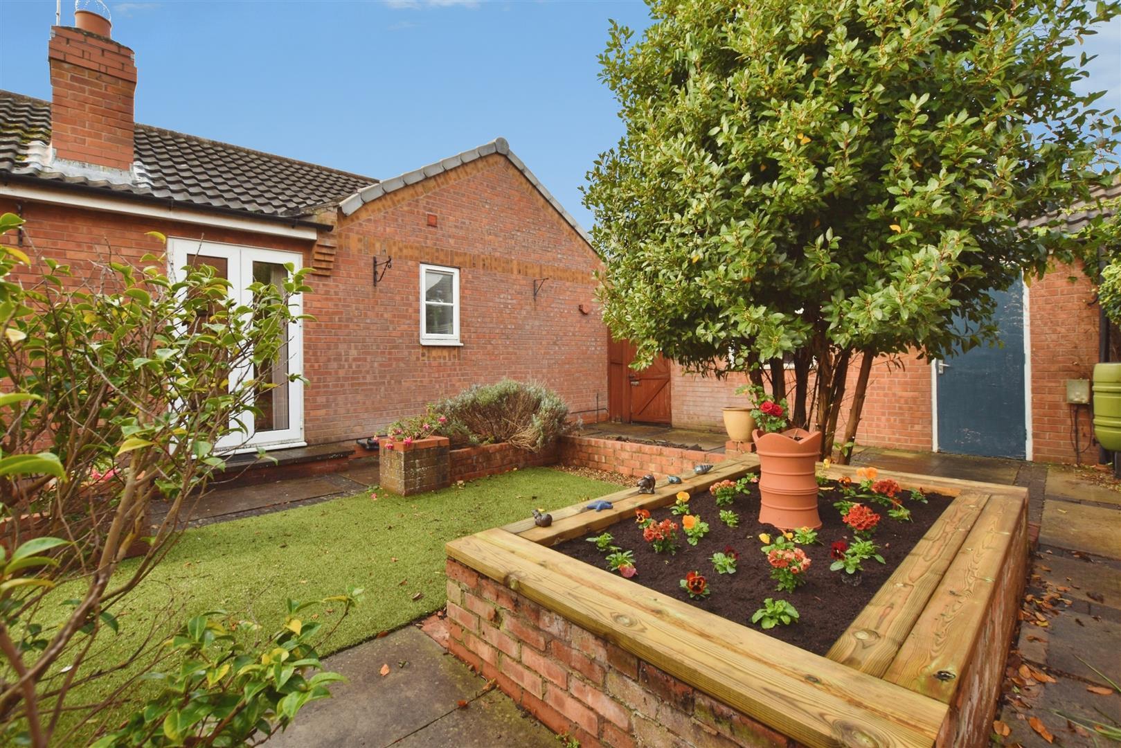 Cleeve Road Image 2