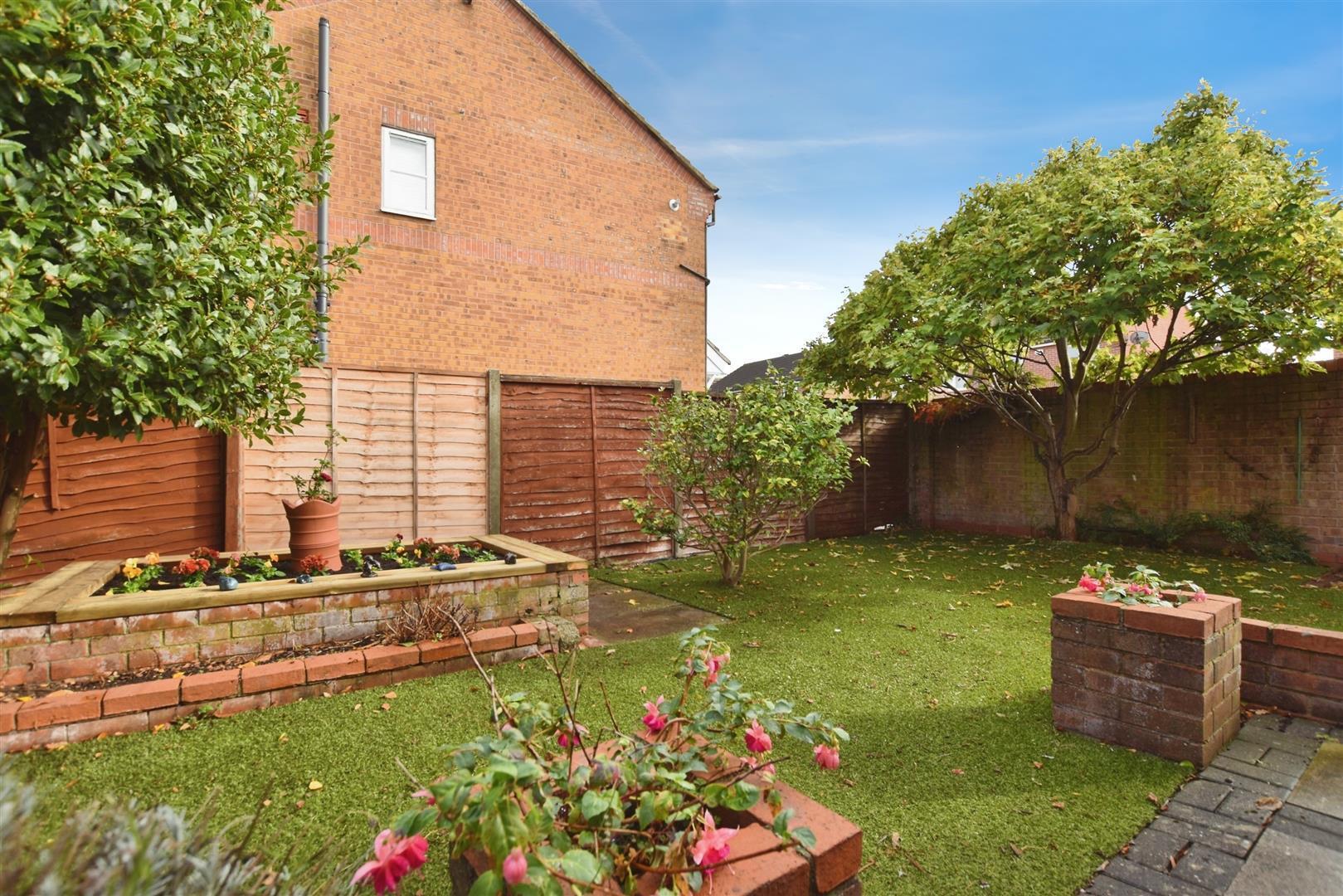 Cleeve Road Image 5
