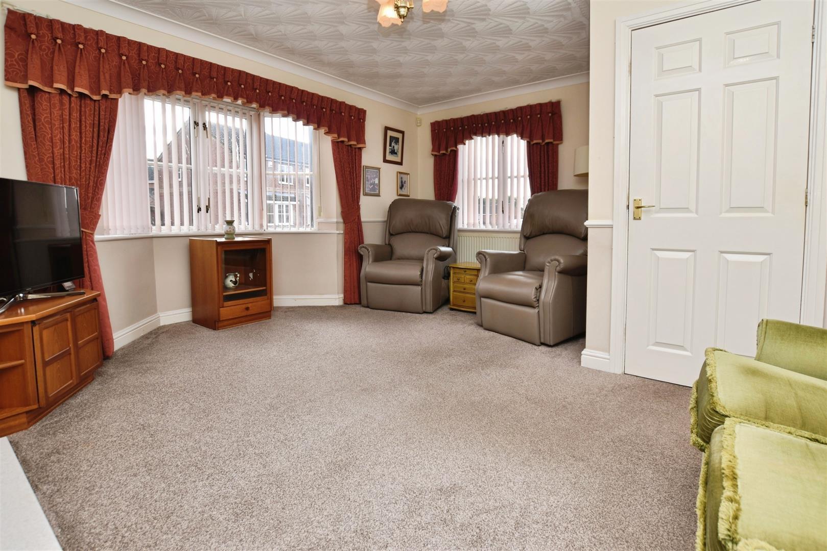 Cleeve Road Image 8