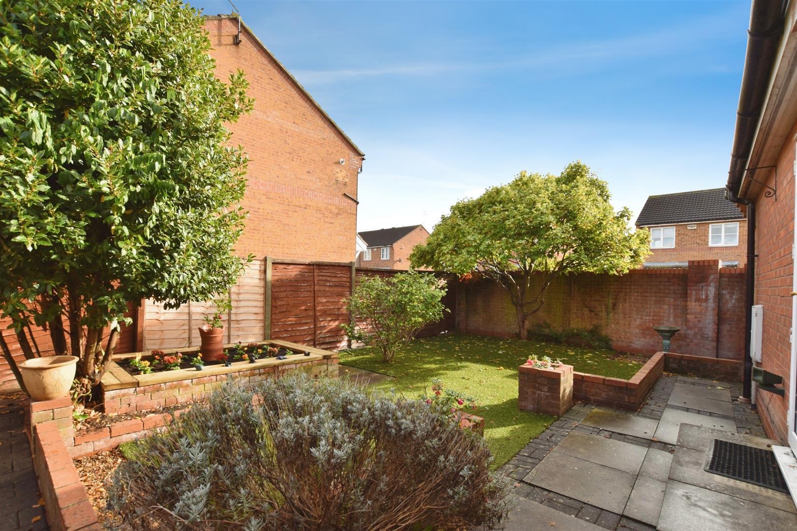 Cleeve Road Image 16