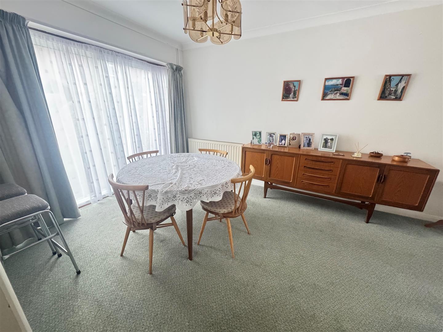 Caversham Park Avenue, Rayleigh Image 6