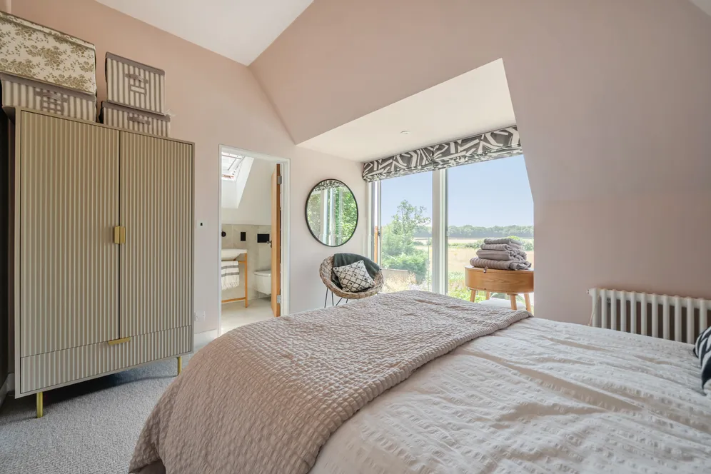 Winter Hill Road, Maidenhead, SL6 photo 9