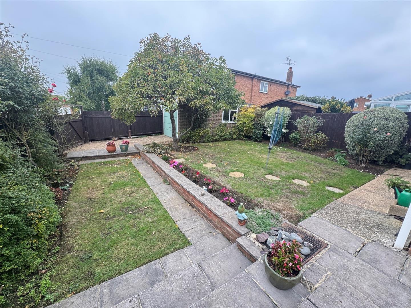 Caversham Park Avenue, Rayleigh Image 2