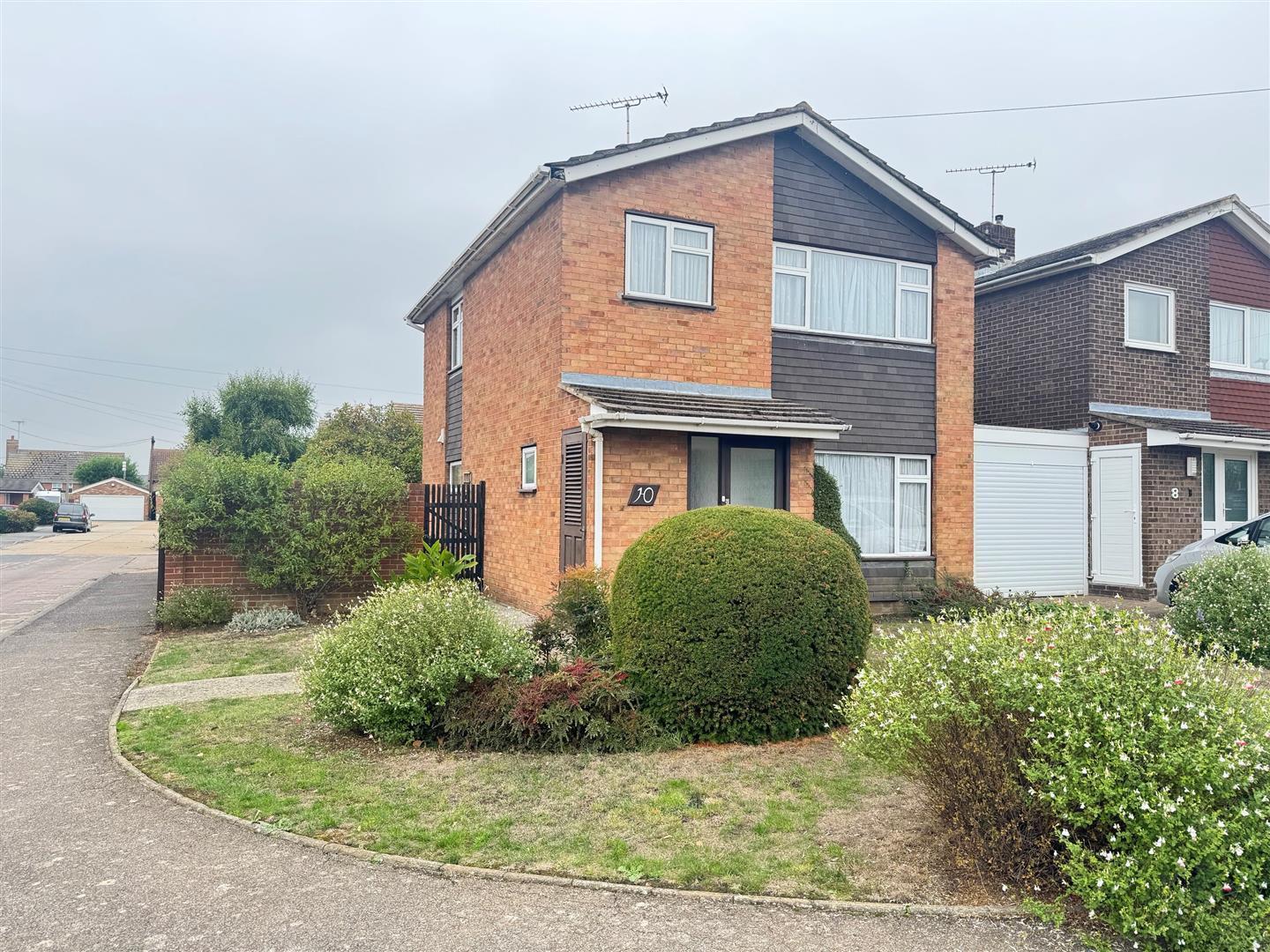 Caversham Park Avenue, Rayleigh Image 15