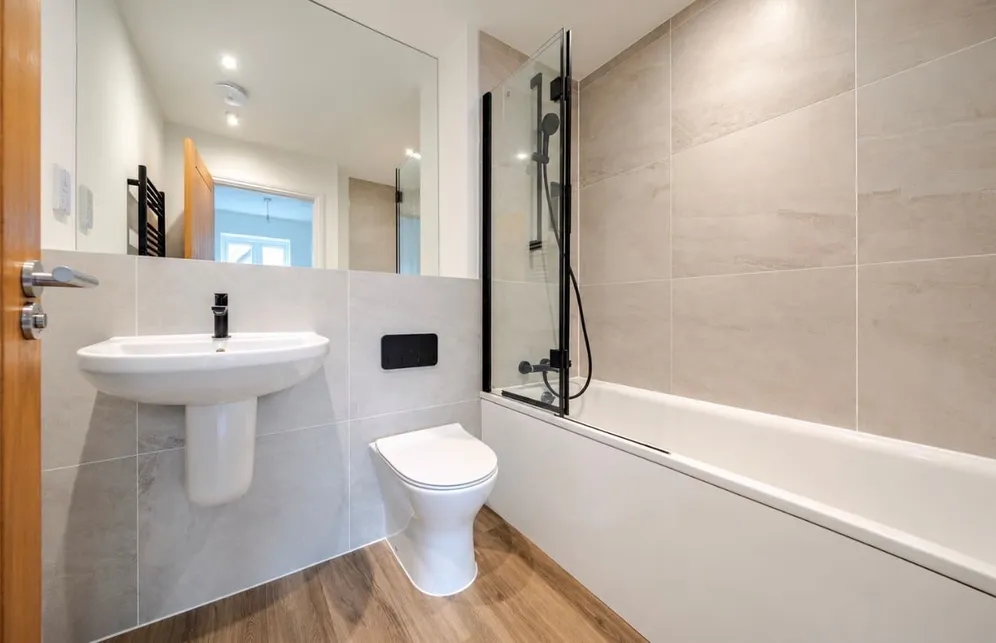 Sumners Fields, Barns Green, RH13 photo 8