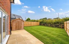 Sumners Fields, Barns Green, RH13 photo 10
