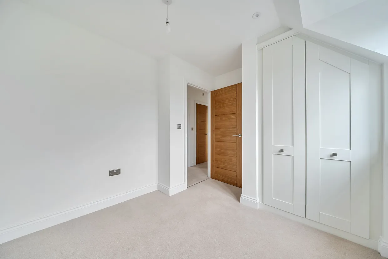 Sumner Fields, Barns Green, RH13 photo 11