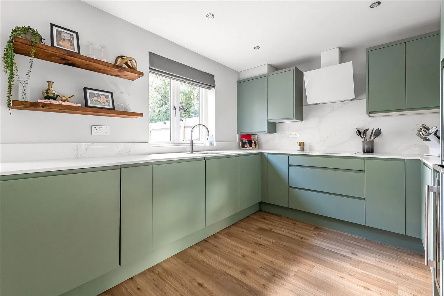 Charlwood Place, Reigate, RH2 photo 5