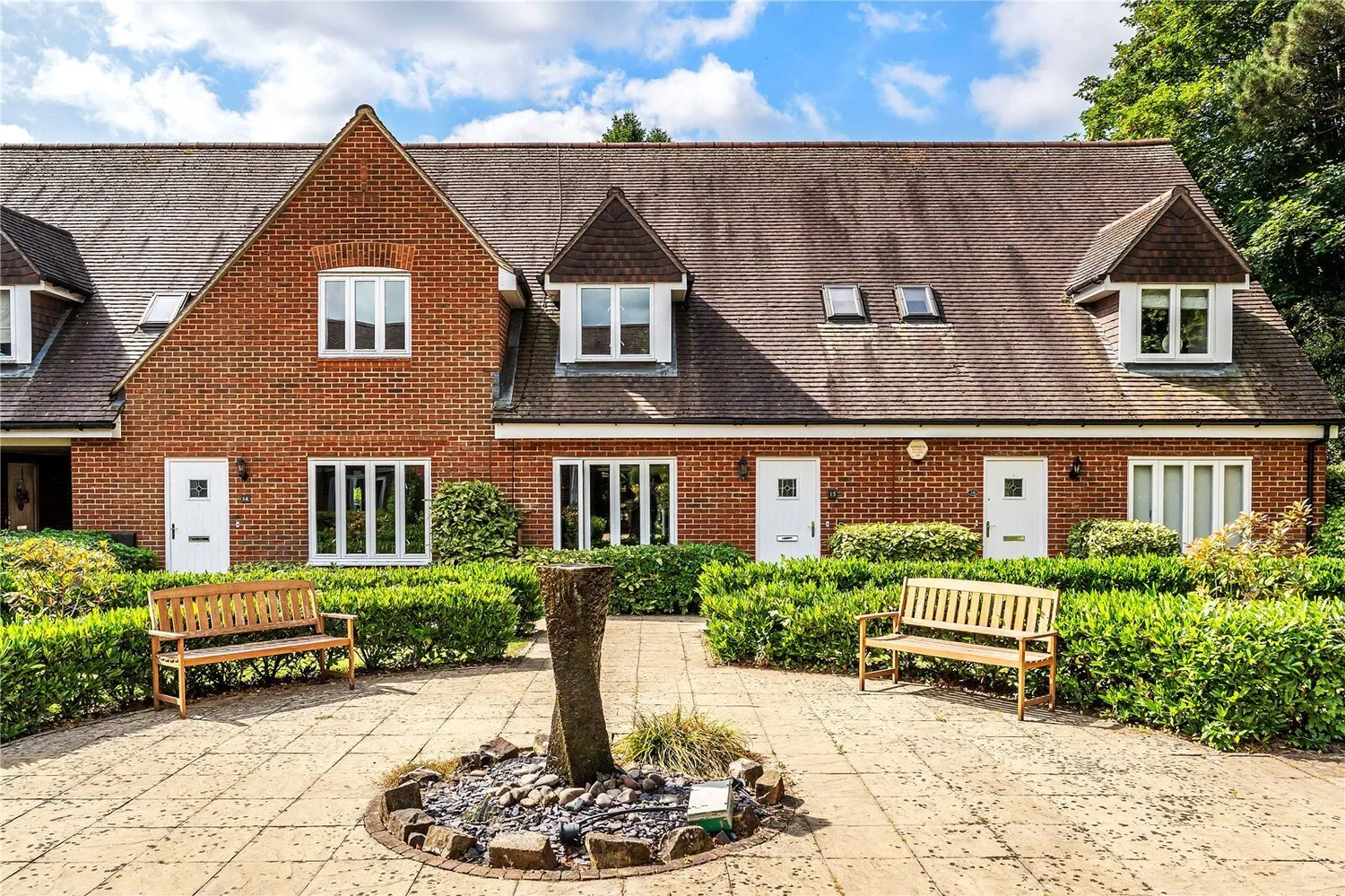Charlwood Place, Reigate, RH2 photo 16