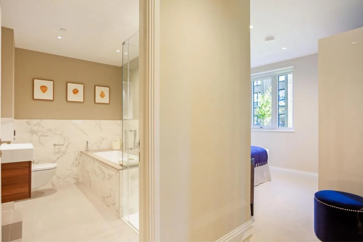 Broom Road, Teddington, TW11 photo 5