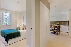 Broom Road, Teddington, TW11 photo 9