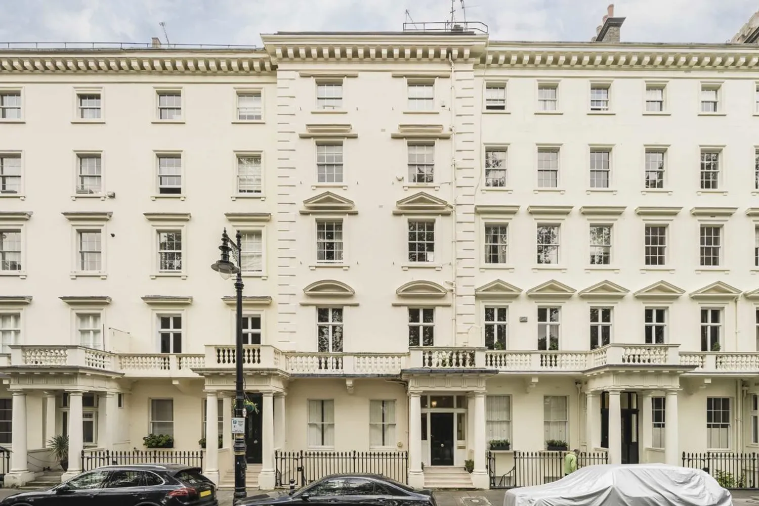 Eccleston Square, London, SW1V photo 11