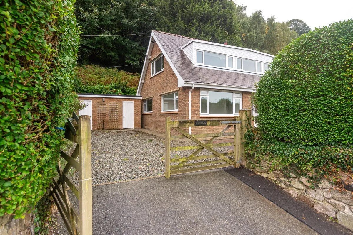 Cyttir Lane, Bangor, Gwynedd, LL57