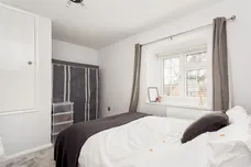 Finnart Close, Weybridge KT13 photo 3
