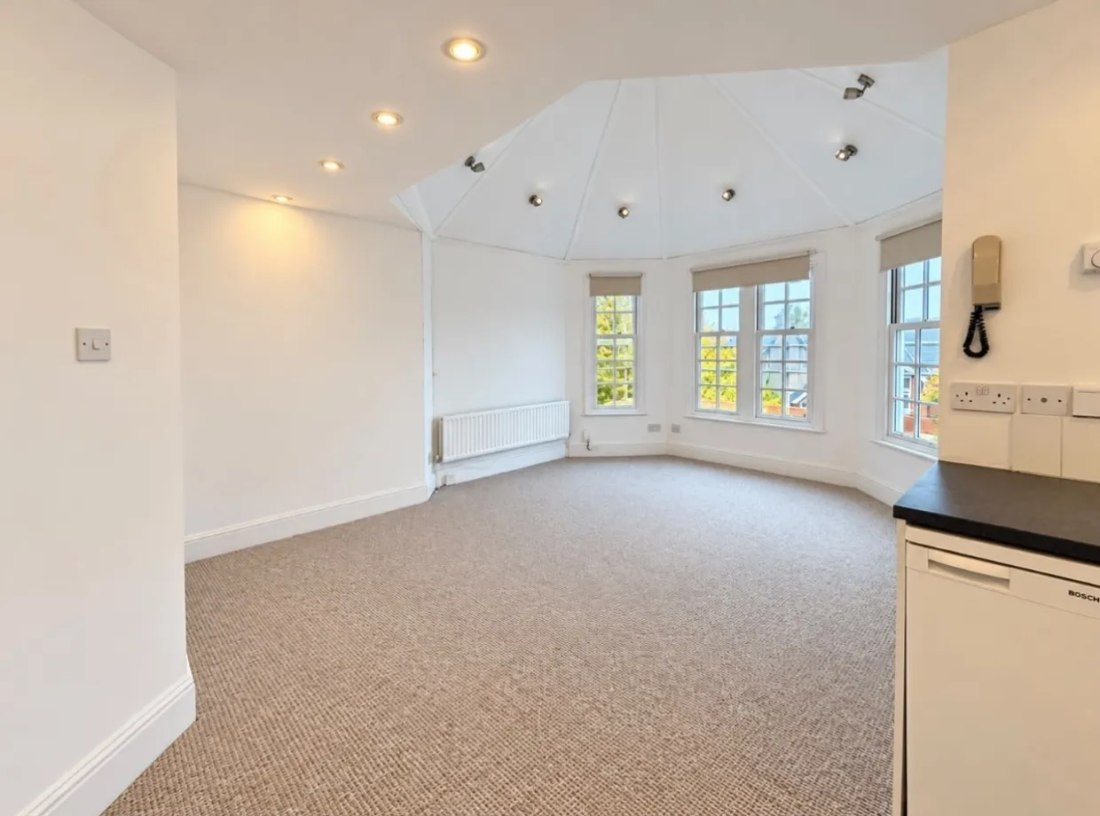 Madley Road Ealing W5 photo 3