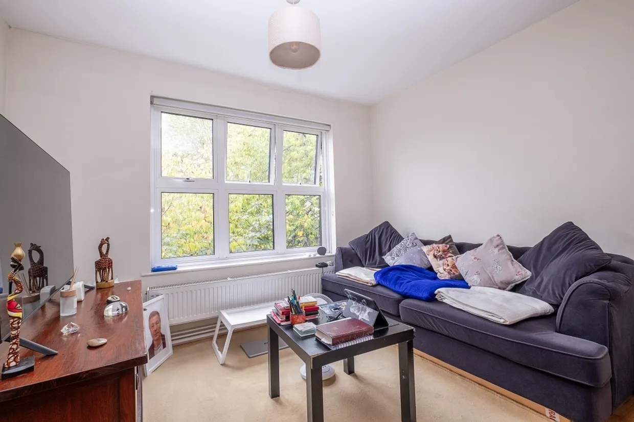 Ivybridge Close, Twickenham, TW1 photo 3