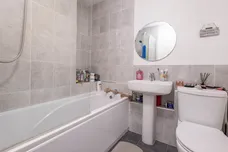 Ivybridge Close, Twickenham, TW1 photo 4