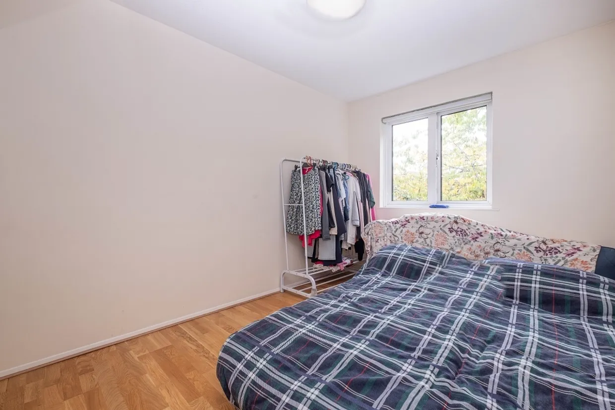 Ivybridge Close, Twickenham, TW1 photo 6