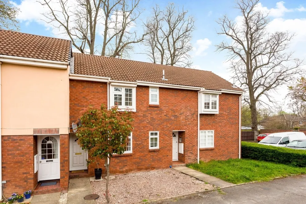 Finnart Close, Weybridge KT13 photo 8