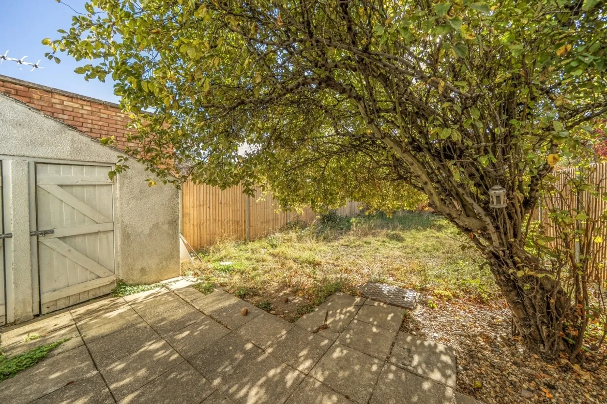 Sylvan Avenue London N22 photo 15