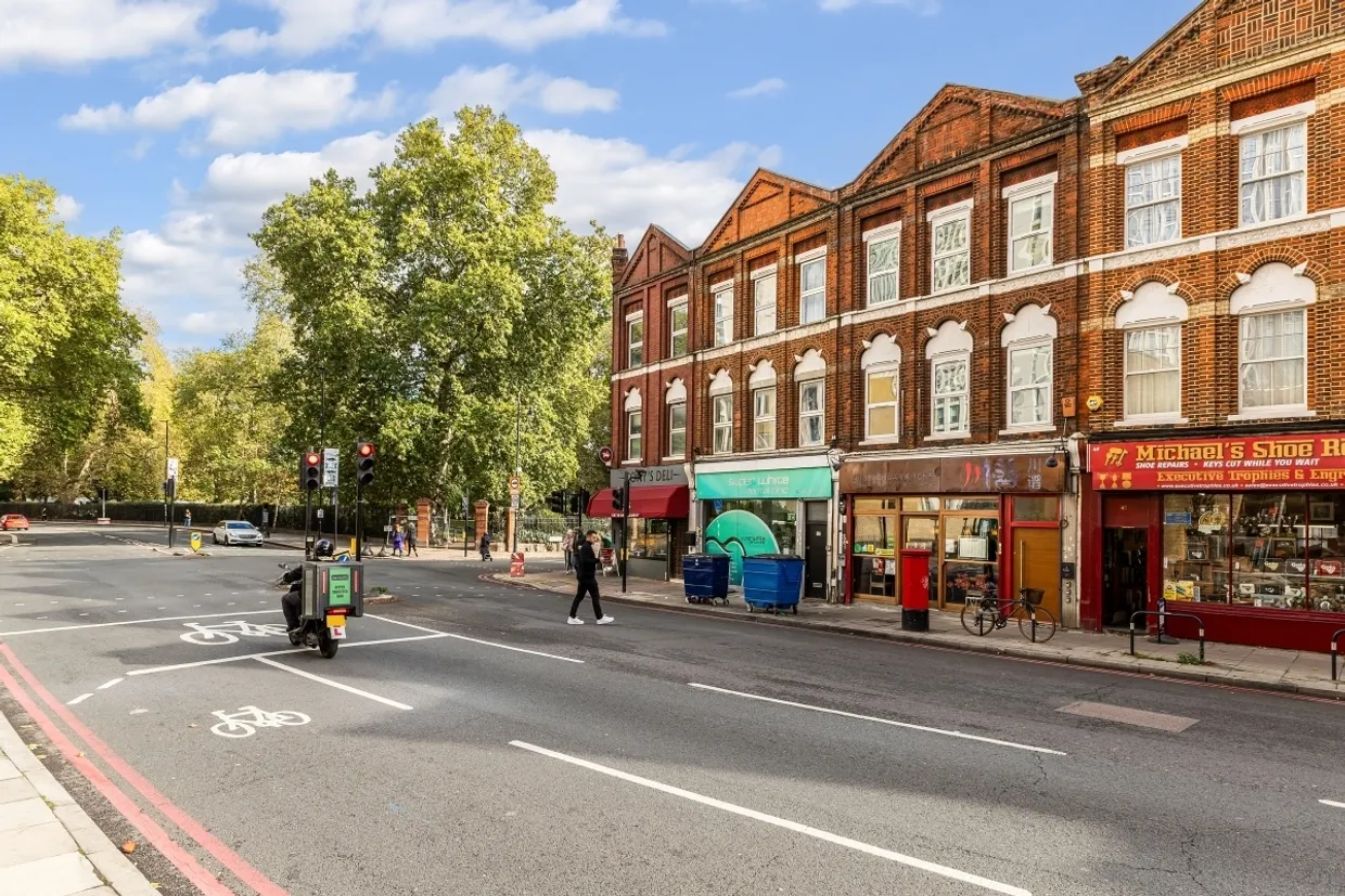 South Lambeth Road Lambeth SW8 photo 16